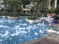 Yijia Boutique Suite Apartment (Haihua Island) - Swimmingpools