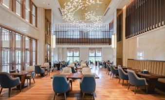Baofeng International Hotel