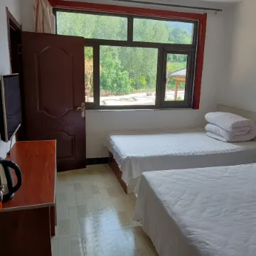 Fuping Fulong Hotel Farm House