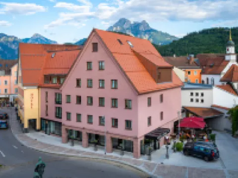 โรงแรมซอนเนอ โรงแรมในฟึสเซิน