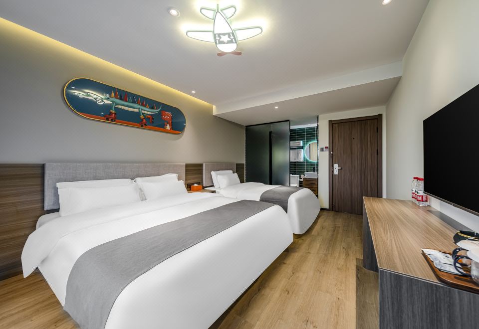 Drifting in the Mountain 인테리어