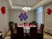 Xinglong Hot Spring Mansion Hotels in Pucheng