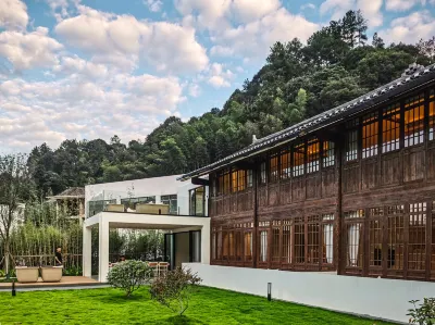 SanShanLi.Rustic Luxury Hotel Hotels near Fanjingshan Ecological Botanical Garden