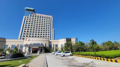 Weihai Lu Yuan Jin Shang Yi International Hotel