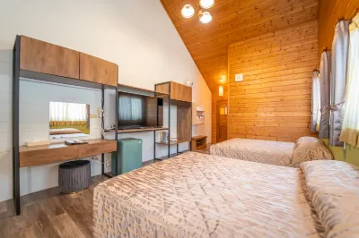 New Era Art Resort & Spa Hotels near Water & Pine Mong Mong Garden