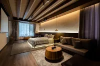 Floral Lux Hotel · Jinan see mountain knot Lu Hotel Hotels in Jinan