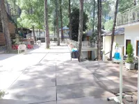 The Woods Retreat Hotels in Pauri Garhwal