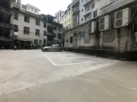 Longzhou Aishang Sunshine Hotel - parking