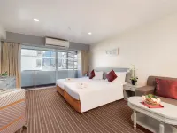Furama Silom Hotel Hotels near MahaNakhon