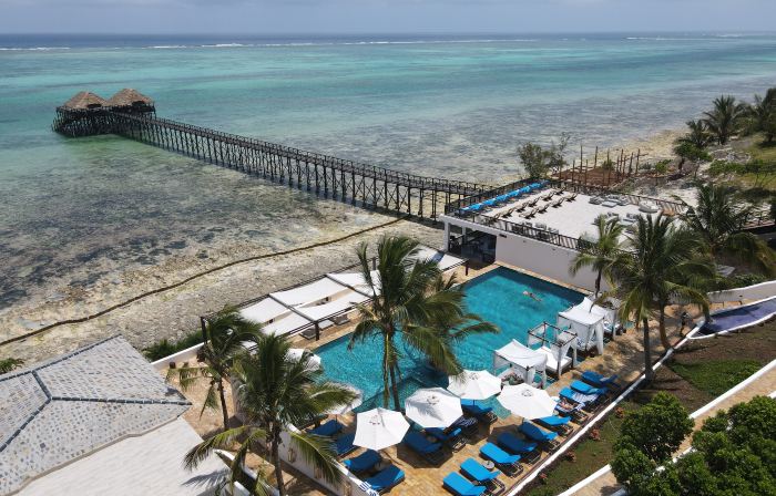 Le Mersenne Zanzibar, Autograph Collection