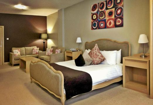 3. 앙투아네트 호텔..