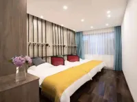 Fangxian Yunzhong Jinshu Electric Sports B&B Hotels in Fang County