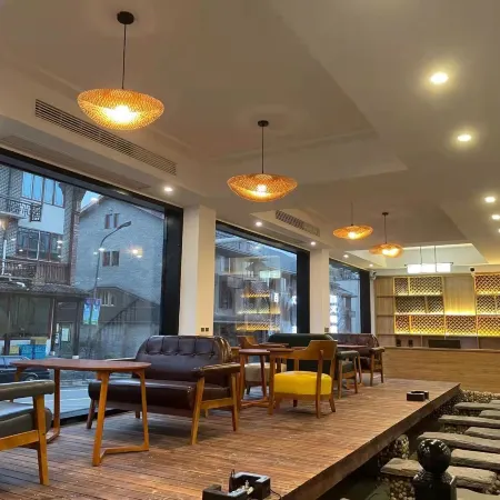 Baizhang Yijia Homestay