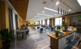 Xidian Hotel (Xi'an University of Electronic Technology Taibai South Road Subway Station)