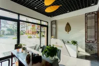 Jizhu Holiday Apartment (Menghai Mengbala Store)