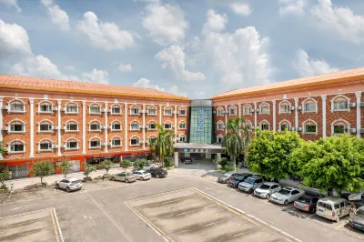 HanTing Hotel (Guangzhou Baiyun Jichang Renhe Subway Station) Hotels in Guangzhou