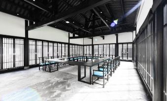 G Joyful Chujian Hotel (Mengzi Station)