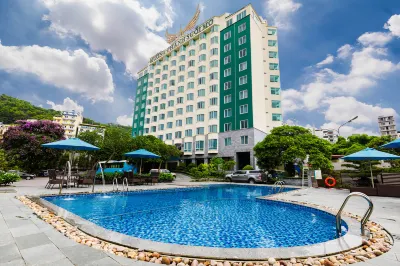 Mường Thanh Holiday Suối Mơ Các khách sạn ở Hạ Long