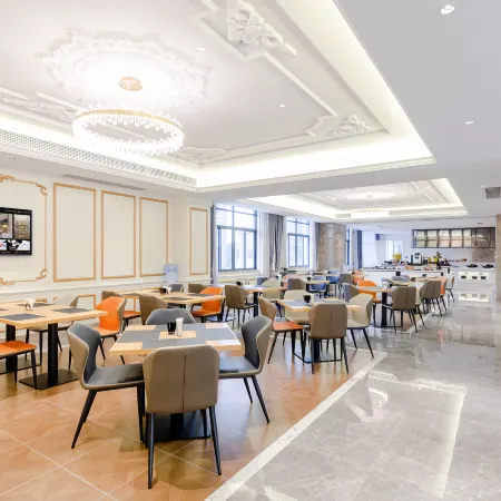 Vienna International Hotel Lufeng South Railway Station