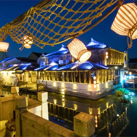 Zhouzhuang Linshui Renjia Inn