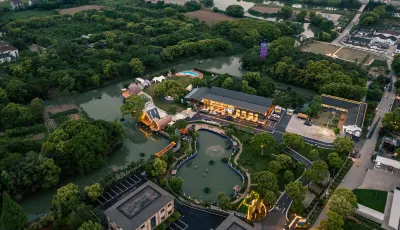 Nanxun and Spring Hot Spring Camping Отели рядом с достопримечательностью «Площадь Ренессанса»