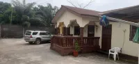 Yogi Home Stay Near Freetown Airport Hotels in Tagrin