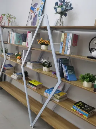 Yiyi Xiaoyuan (West High-speed Railway Station Fuyang University Town Branch) Отели рядом с достопримечательностью «Fuyang Vocational and Technical College»