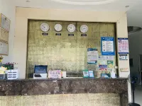 Chongzuo City Middle Business Hotel