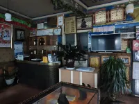 Lhasa Luolin Tibetan Family Hotel