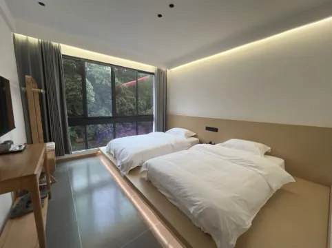 山春里民宿（烏江寨東寨口店）