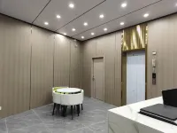 呦呦鹿鳴精品公寓（藤縣中央城潯江公園店）