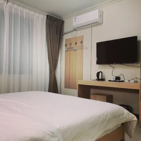 Corner Bay Inn