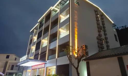 Heyuan Dongyuan Hexi Hot Spring Hotel