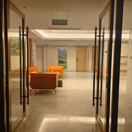 Luqi Apartment
