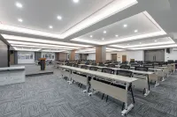 Tourist International Hotel (Ulanqab Wanda Plaza High-Speed Railway Station Branch) Hotels in Ulanqab