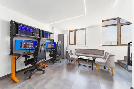 Xiongda E-sports Apartment (Saide Plaza)