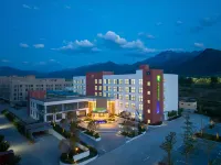 西安高新草堂科創園智選假日飯店（比亞迪二廠店） 秦嶺環山路/野生動物園住宿飯店