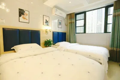 Nanchang Qiaojiangnan Apartment (West Station International Exposition City) Hotels near Nanchang International Sports Center - Stadium