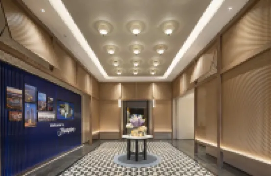 昆明火車站希爾頓歡朋飯店