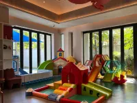 Wuyueli・Daydream丨Full View360° Panoramic Sunshine Golden Mountain Boutique Stay (Baisha Old Town) Hotels in Yulong