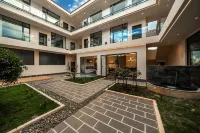 Shanye·Snow Viewing Mountain Retreat (Baisha Ancient Town Branch)