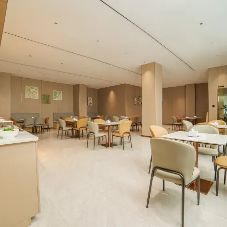 Meihao EZZI Hotel (Yuxi Xinping Ethnic Square)