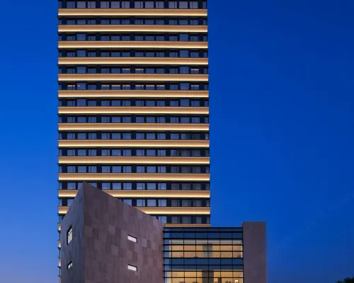 Runcheng Hilton Garden Inn Shanghai Caohejing Development Zone Hotels near Caohejing