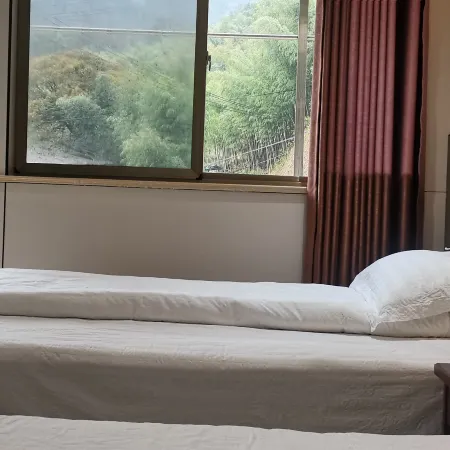 Shitai Guhuidao Inn