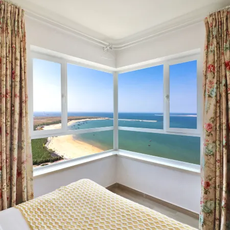 Yingkou Vanke Letu Seaview Apartment