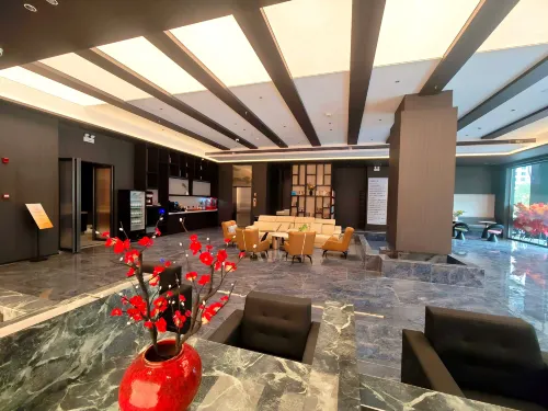 Monsoon hotel