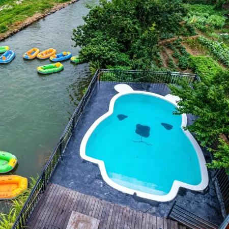 Tonglu Pushe Pool B&B
