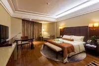 Linyin Holiday Hotel - balcony