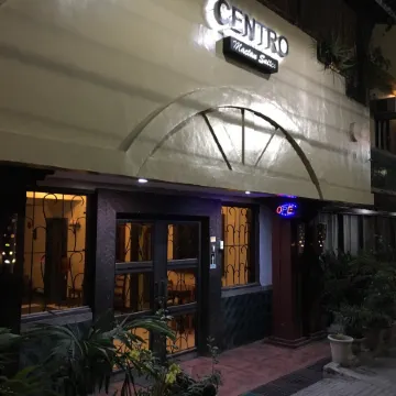 Centro Mactan Suites