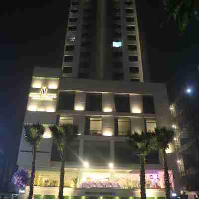 Indigo Heights Hotel & Suites Hotel Exterior